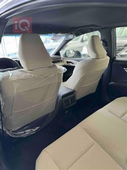 تۆیۆتا کامری